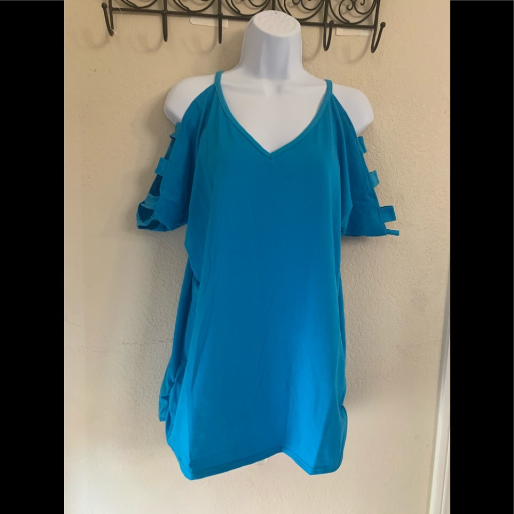 Plus size women’s blouse
